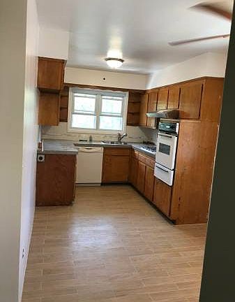 2nd image of 31 Valerie Dr #2