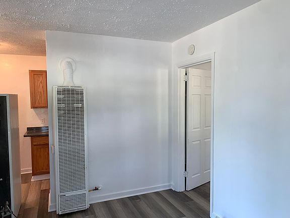 5th image of 101 Ellinor Ct #A-b