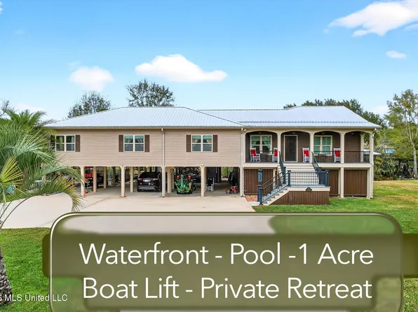 2104 Mole Dr, Bay Saint Louis, MS 39520