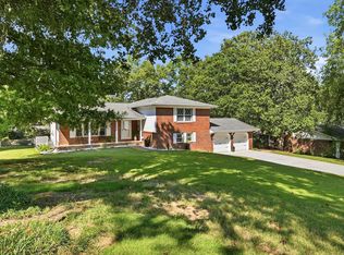 4715 N Forest Rd, Hixson, TN 37343