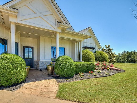 2nd image of 24010 Oak Bend Dr