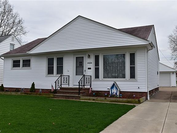 2nd image of 26292 Leslie Ave