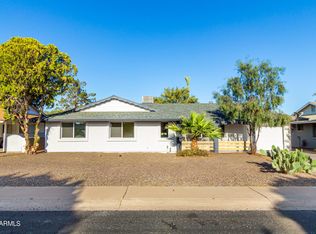 11437 N Coggins Dr, Sun City, AZ 85351