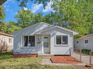 998 Dewey St, Pontiac, MI