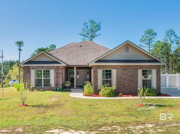 890 Jelks Rd, Wagarville, AL 36585