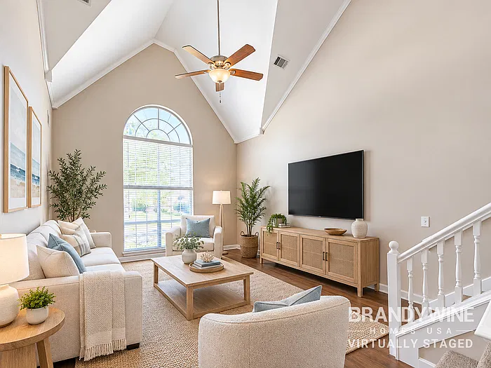 3 bed, 2.5 bath, 2027 sqft, $2,364 — Photo 3