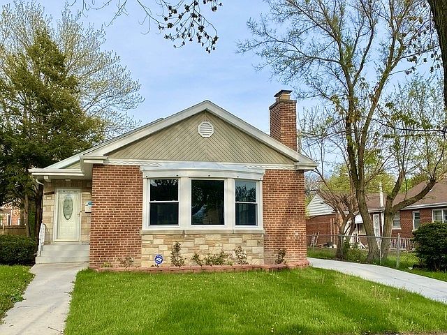 1st image of 9849 S Claremont Ave