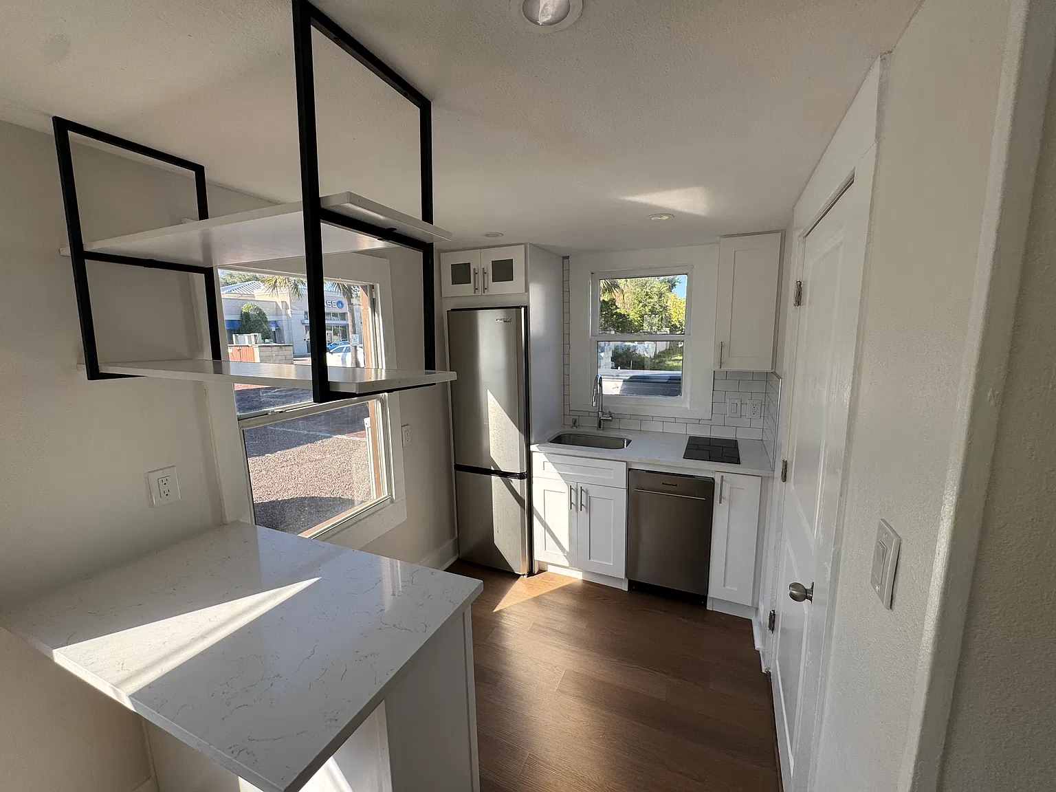 1 bed, 350 sqft, $1,450 — Photo 1