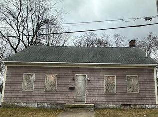 12 Howard St, Cranston, RI 02920