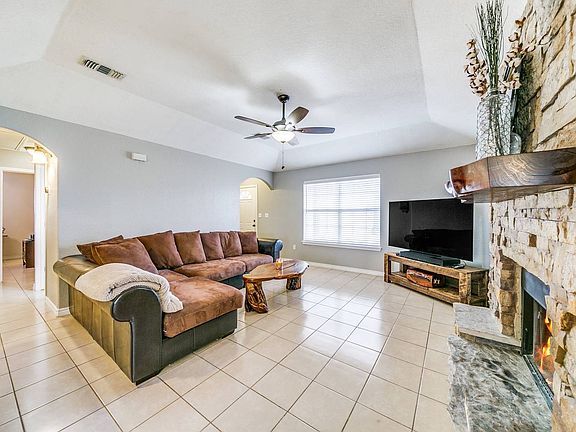 5th image of 225 Great Oaks Blvd
