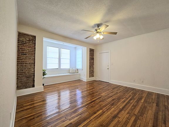 2nd image of 2833 Herschel St APT 17