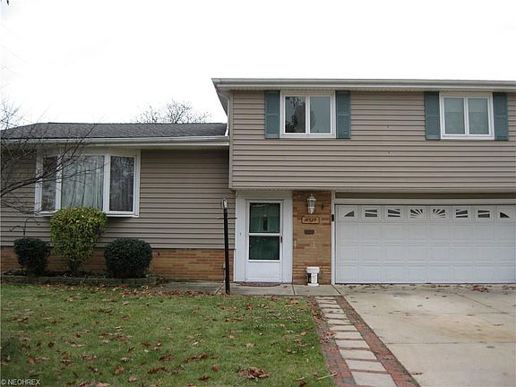 2nd image of 10739 Tiffany Ln