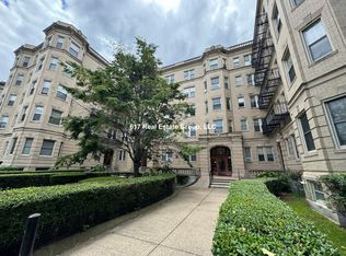 29 Park Dr #OI9, Boston, MA 02215