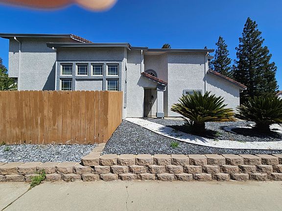 4th image of 8446 Oakenshield Cir