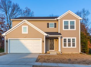 10136 Castle Creek Cir, Galesburg, MI 49053