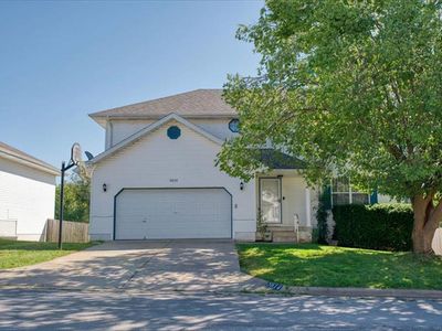 5614 S Walnut Hill Ave, Springfield, MO, 65810
