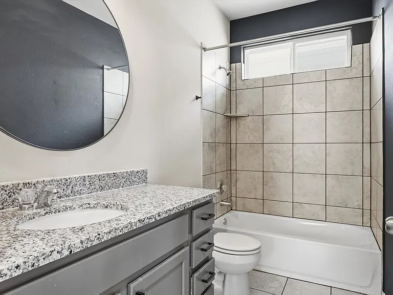 6400 Mary Lewis Dr — Photo 7