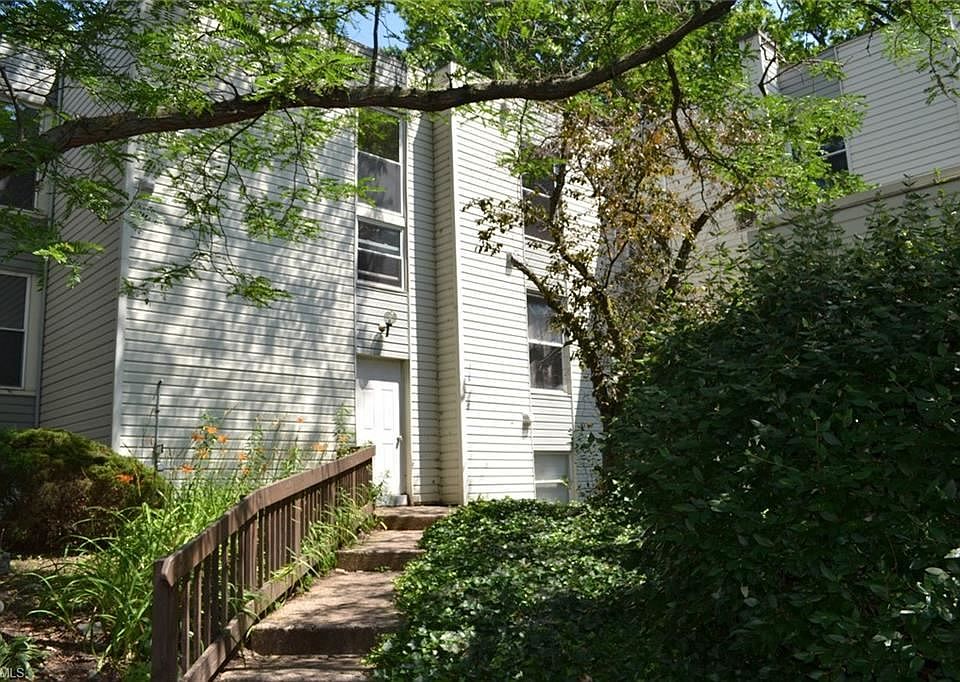 1st image of 1625 Cedarwood Dr APT 318