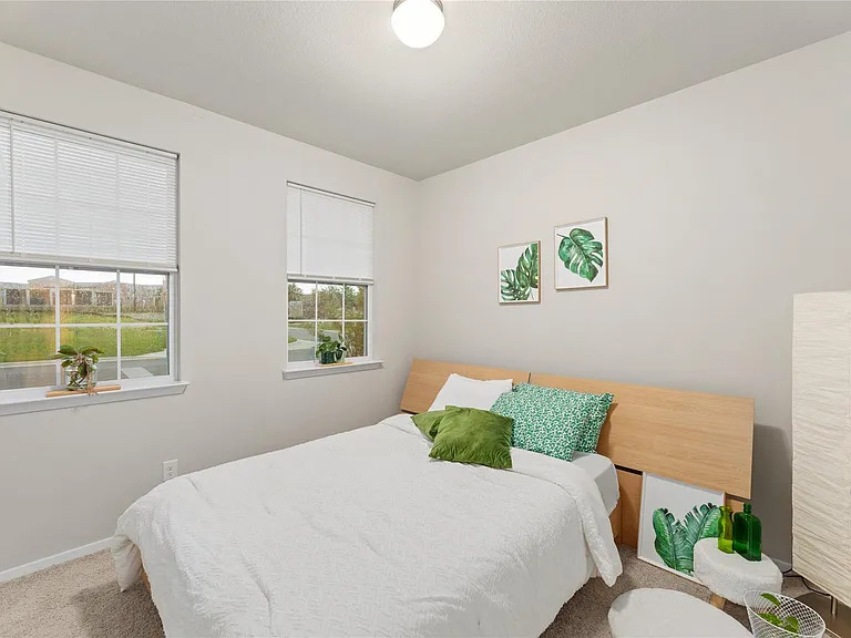 308 Catalina Dr — Photo 12