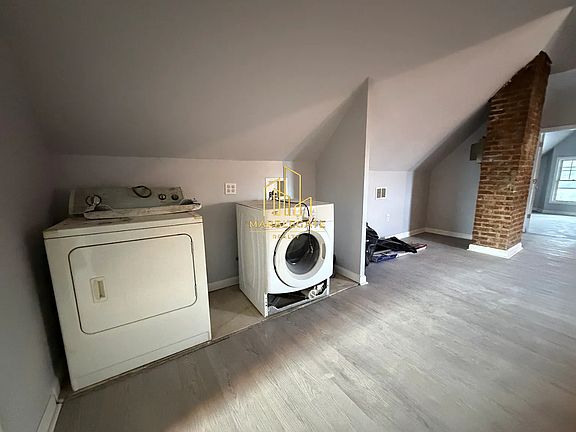 5th image of 49 Lembeck Ave #2A