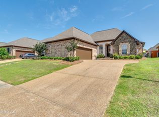 129 Amethyst Dr, Brandon, MS 39047