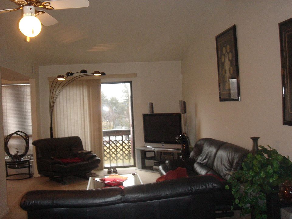 2nd image of 1825 Bridgetown Pike APT 211