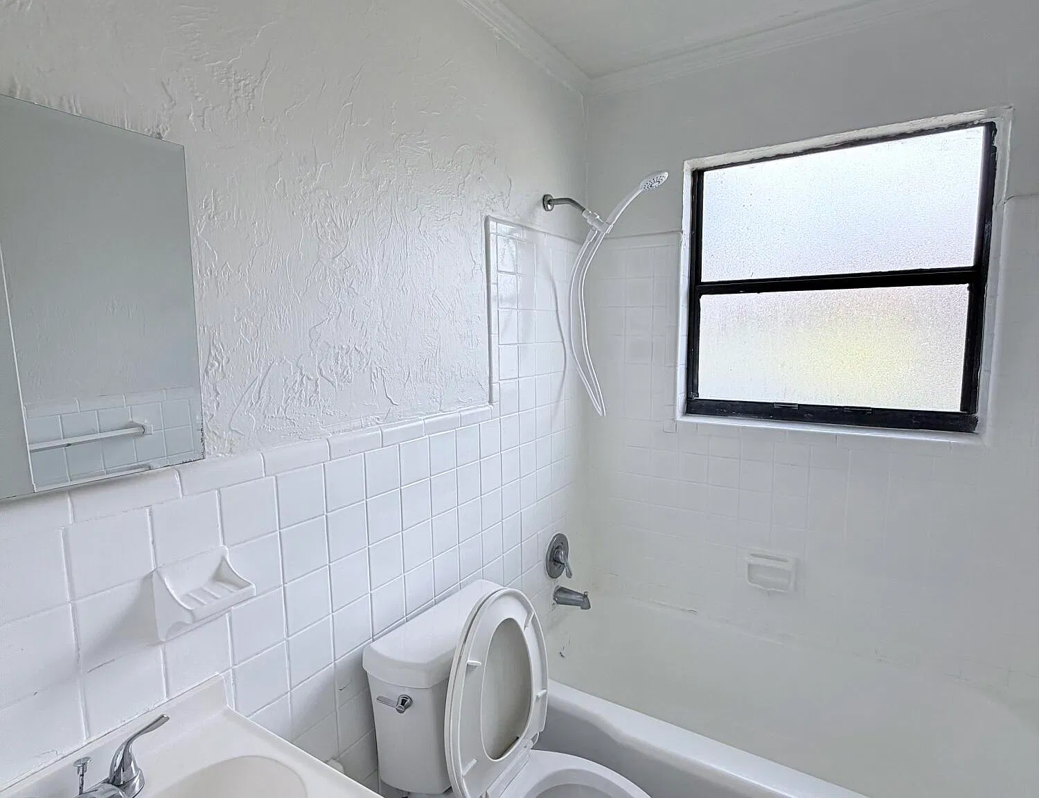2 bed, 1.0 bath, 612 sqft, $1,700 — Photo 4