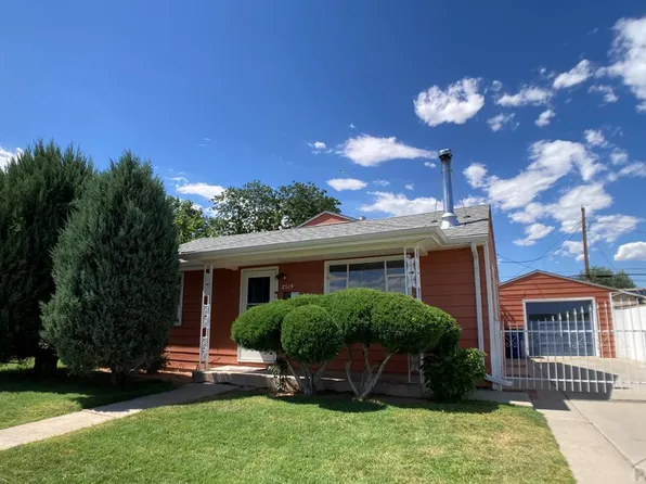 2519 Dahlia Ln, Pueblo, CO 81004