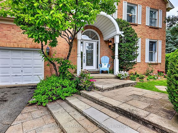2nd image of 9 Kintail Ct