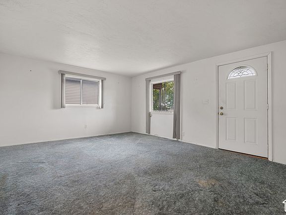4th image of 462 E Vine St