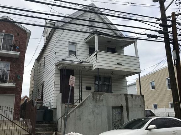 4th image of 762-764 N 6th St