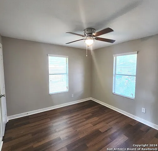 924 W Kings Hwy #3 — Photo 3