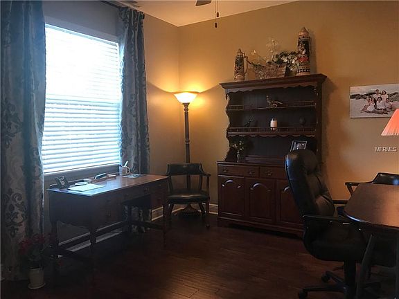 5th image of 657 Lake Cove Pointe Cir