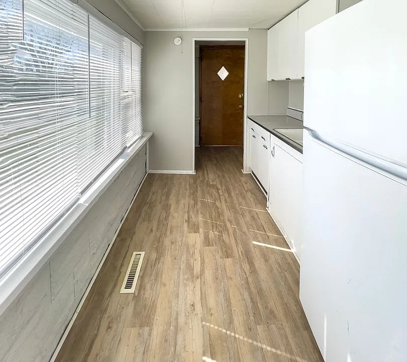 2106 W. Main St. (Whim & Proper, LLC)