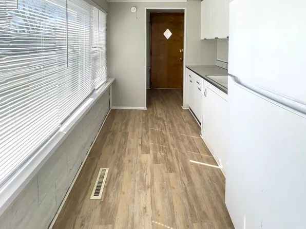 2106 W. Main St. (Whim & Proper LLC), 2106 W Main St #A, Muncie, IN 47303