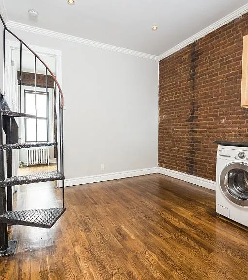 219 E 23rd St #19 — Photo 1
