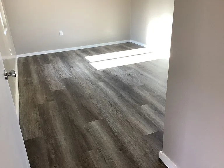 5909 Cecilia St — Photo 26
