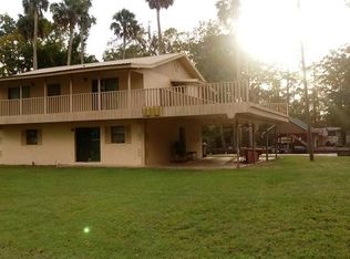 56237 Acorn Rd, Astor, FL 32102