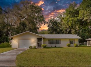 6065 E Penrose St, Inverness, FL 34452