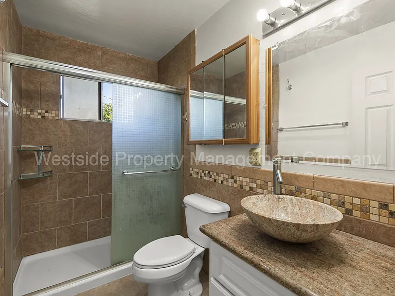 243 Superior Dr #D — Photo 9