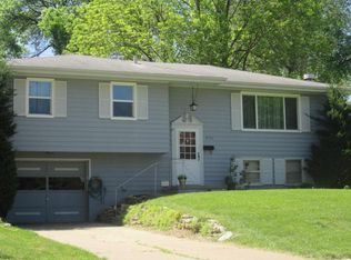 8577 Larimore Ave, Omaha, NE 68134