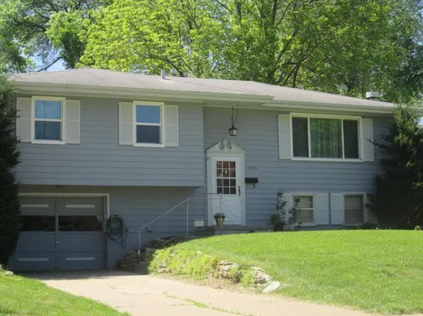 8577 Larimore Ave, Omaha, NE 68134