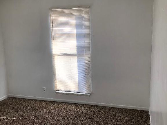 5th image of 3315 Lupine Dr