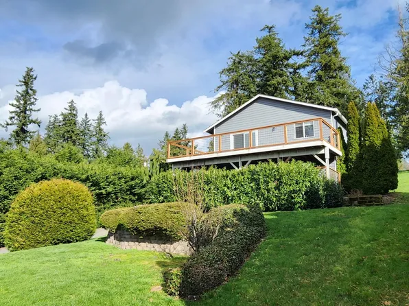 705 Brokaw Rd, Camano Island, WA 98282