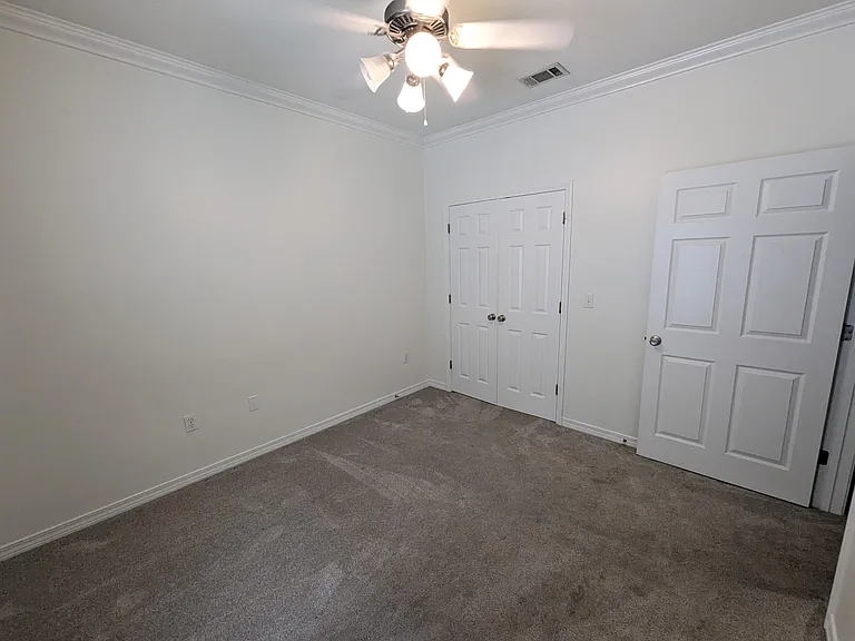 1537 Bentley Cir — Photo 24