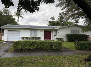 8285 SW 104th St, Miami, FL 33156