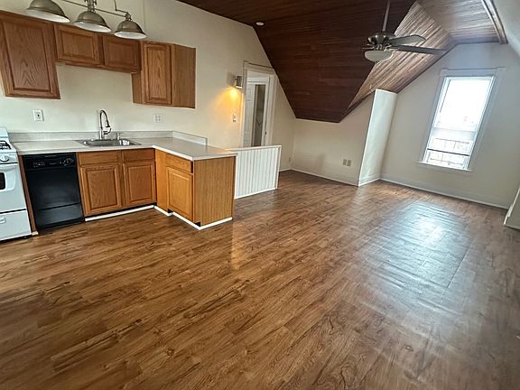 3rd image of 2355 Ohio Ave APT 5