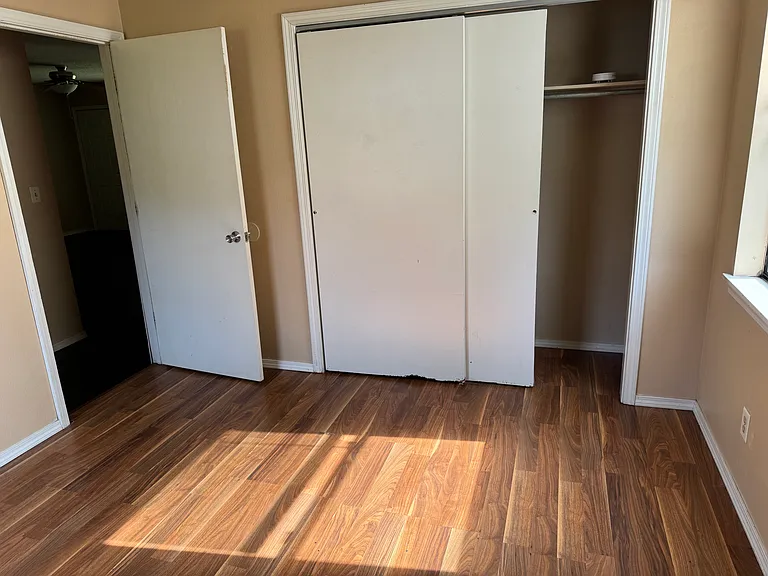102B Cantina St — Photo 3