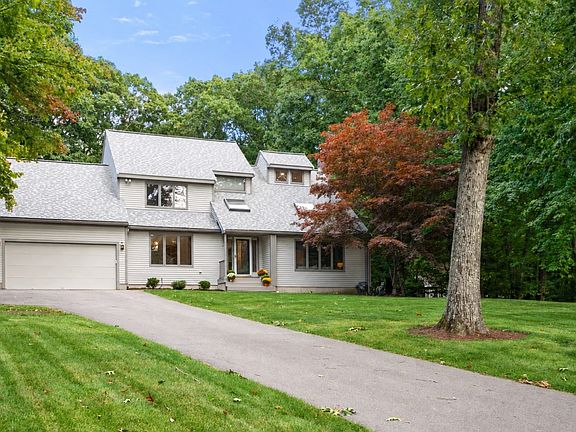 2nd image of 31 Raymond Way