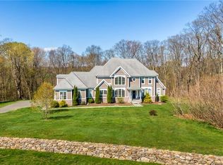 31 Garrett Rd, Canton, CT 06019